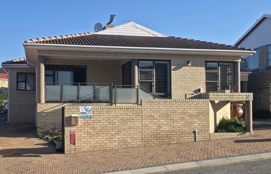 3 Bedroom Property for Sale in Wavecrest Eastern Cape